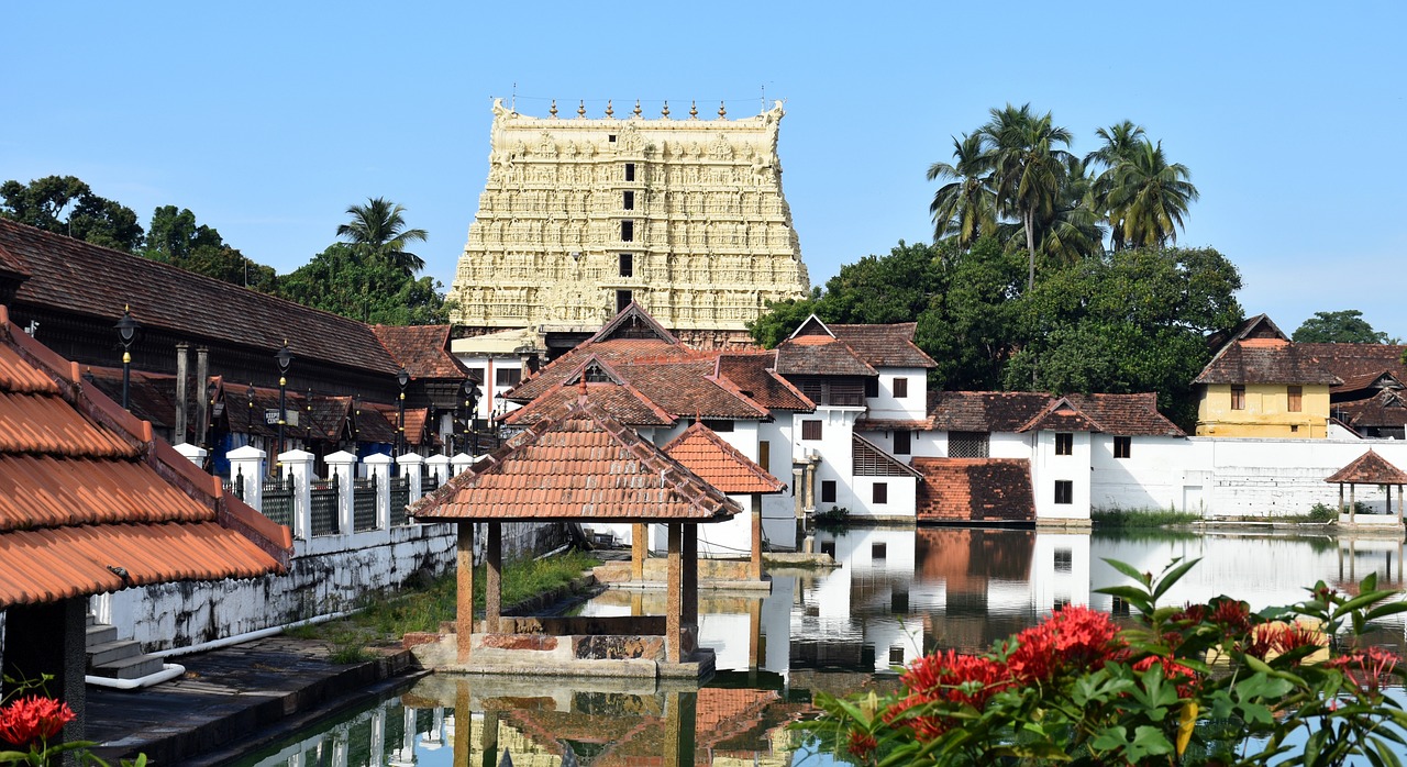 You are currently viewing തീർത്ഥാടന ടൂറിസം പ്രോത്സാഹിപ്പിക്കുന്നതിനായി മൈക്രോസൈറ്റുകൾ ആരംഭിക്കാൻ കേരള ടൂറിസം വകുപ്പ് പദ്ധതിയിടുന്നു.