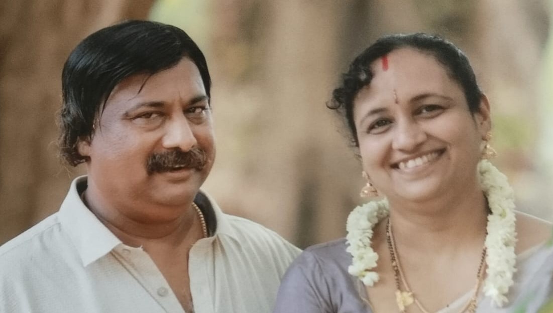 You are currently viewing കെഎസ്ആർടിസി ബസ്സ് ഇടിച്ച് കൊല്ലം പറവൂർ സ്വദേശികളായ ദമ്പതികൾ മരിച്ചു