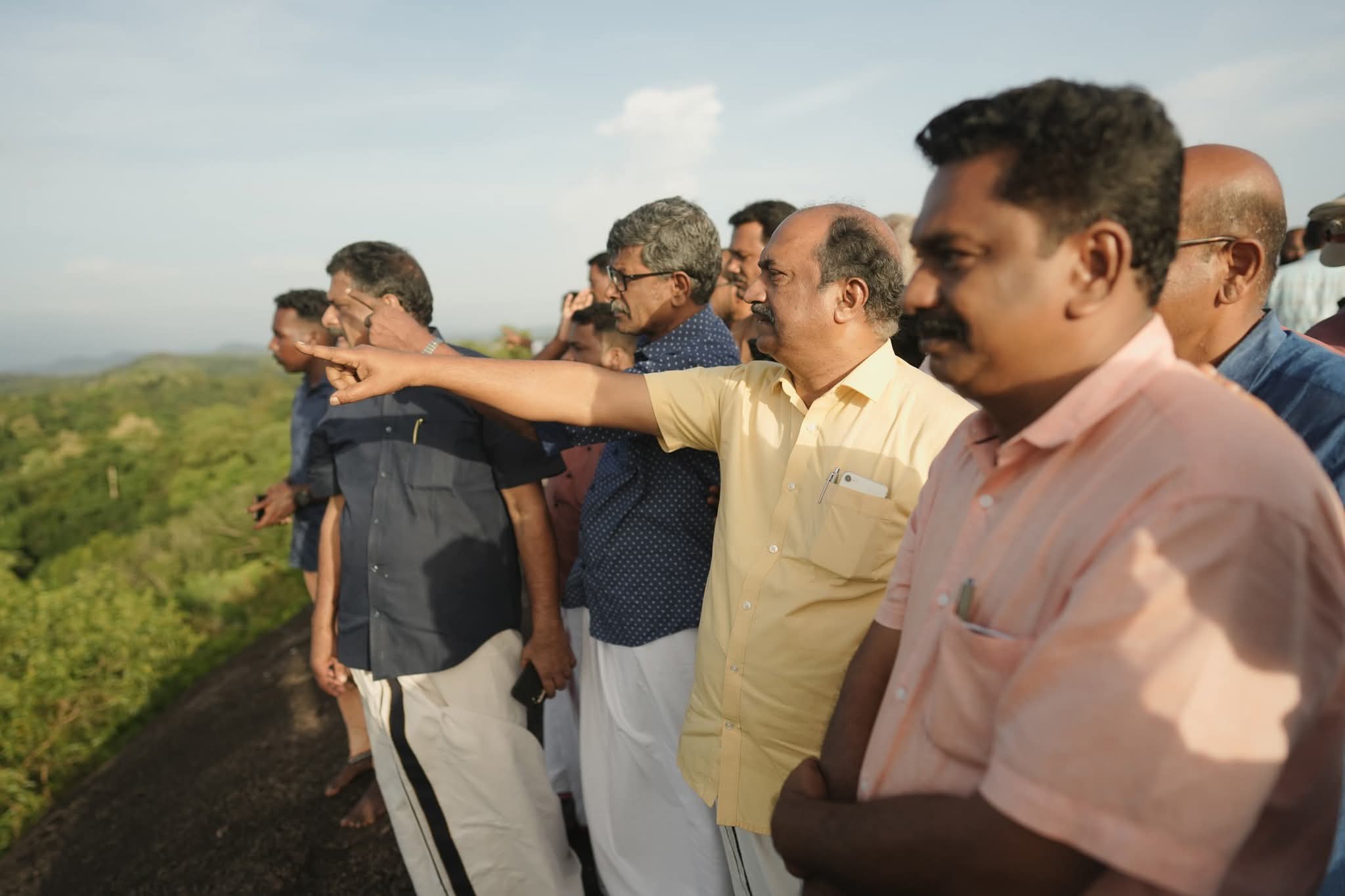 You are currently viewing ആയിരവല്ലിപ്പാറ സംരക്ഷിച്ച് ടൂറിസം വികസിപ്പിക്കും: മന്ത്രി കെ.എൻ. ബാലഗോപാൽ