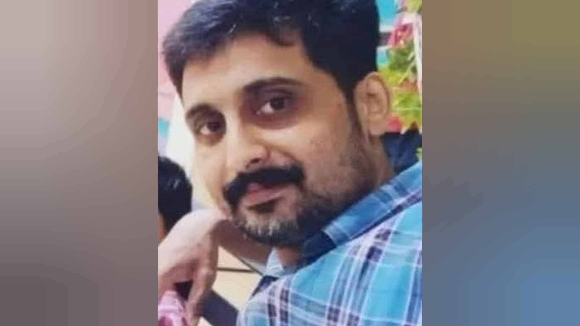 Read more about the article ഭാര്യയെ രക്ഷിക്കാൻ ശ്രമിക്കുന്നതിനിടയിൽ ഭർത്താവ് പമ്പയാറ്റിൽ ഒഴുക്കിൽപ്പെട്ട് മരണപ്പെട്ടു<br>