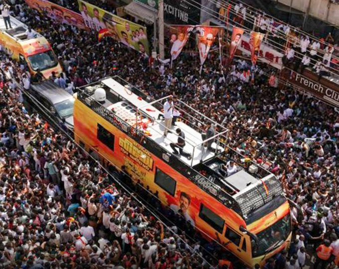 You are currently viewing കരൂരിലെ രാഷ്ട്രീയ റാലിയിൽ തിക്കിലും തിരക്കിലും മരണസംഖ്യ 39 ആയി