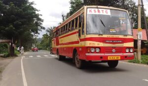 Read more about the article ഒക്ടോബർ 6 ന്  കെഎസ്ആർടിസി ചരിത്രത്തിലെ രണ്ടാമത്തെ ഉയർന്ന ടിക്കറ്റ് വരുമാനം നേടി: ₹9.41 കോടി