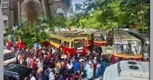 Read more about the article കെ.എസ്.ആർ.ടി.സി ബജറ്റ് ടൂറിസം – <br>കലവൂർ കൃപാസനം ആത്മീയ റാലിക്ക് നൂറിലധികം പ്രത്യേക സർവീസുകൾ <br>ഓപ്പറേറ്റ് ചെയ്തു.