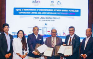 Read more about the article വിഴിഞ്ഞം തുറമുഖത്ത് ഇന്ത്യയിലെ ആദ്യ എൽഎൻജി ബങ്കറിംഗ് പദ്ധതി ഉടൻ യാഥാർത്ഥ്യമാകും