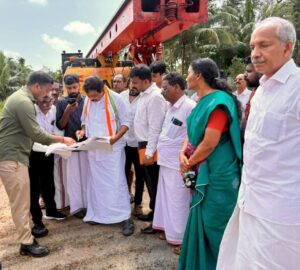 Read more about the article തൃപ്പക്കുടം റെയിൽവേ മേൽപ്പാലത്തിന്റെ നിർമ്മാണം പത്തുമാസത്തിനുള്ളിൽ പൂർത്തിയാക്കും:കൊടിക്കുന്നിൽ സുരേഷ് എം പി