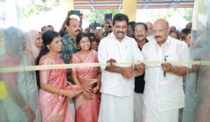 Read more about the article തകഴി കുടുംബാരോഗ്യ കേന്ദ്രം നാടിന് സമർപ്പിച്ചു