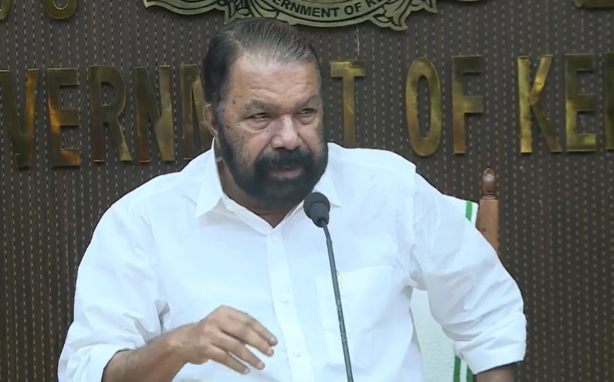 You are currently viewing ‘ഓപ്പറേഷൻ ബ്ലാക്ക് ബോർഡ്’ കണ്ടെത്തലുകൾ ഗൗരവത്തിൽ കാണും; കർശന നടപടി ഉണ്ടാകുമെന്ന് മന്ത്രി ശിവൻകുട്ടി