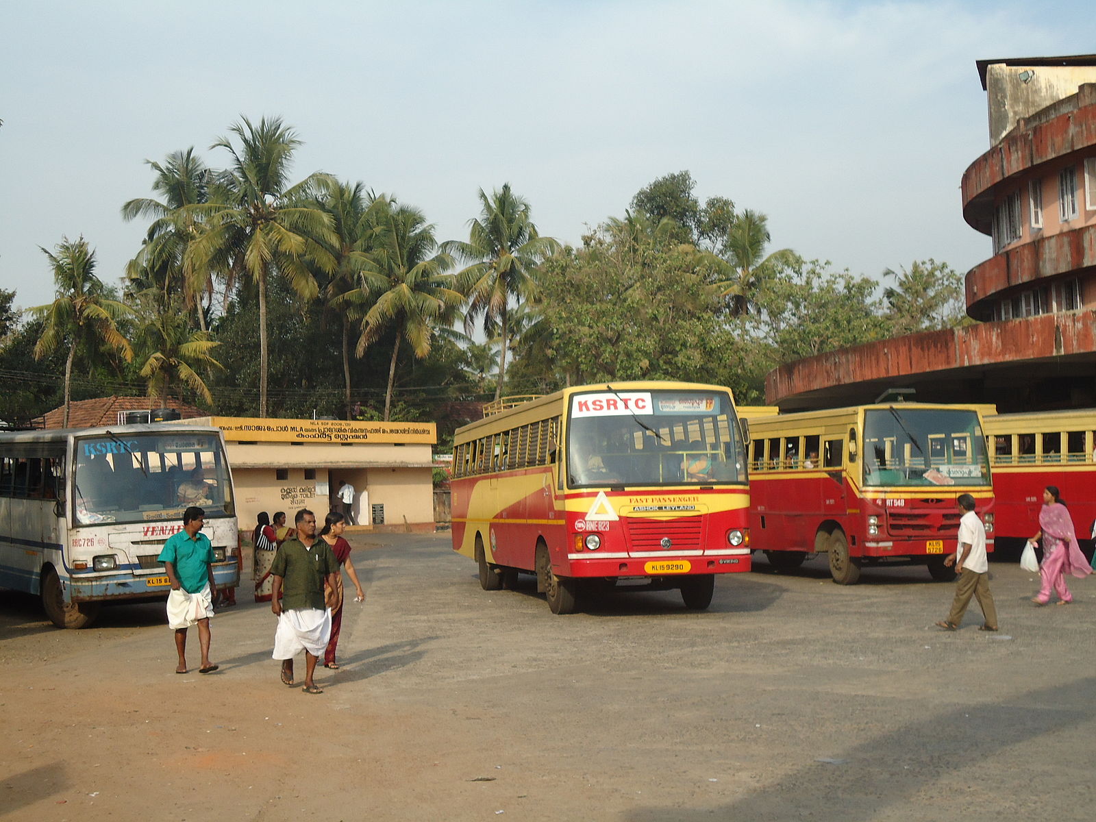 You are currently viewing കെഎസ്ആർടിസിക്ക് വരുമാനത്തിൽ ശക്തമായ മുന്നേറ്റം; ഡിസംബർ 1-ന് മൊത്തം വരുമാനം ₹10.5 കോടി