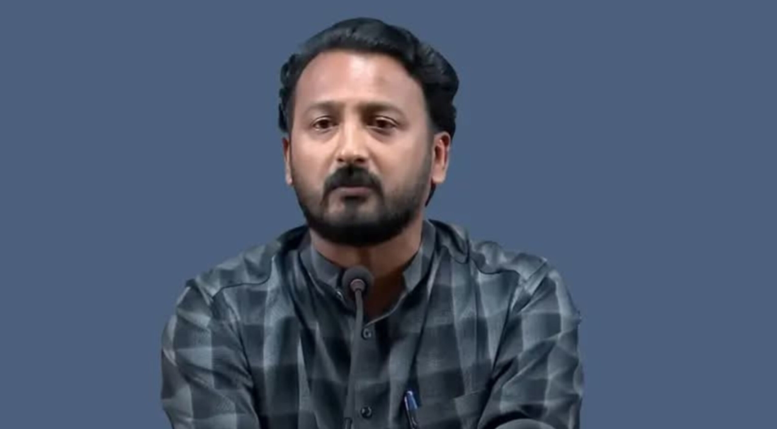 Read more about the article രാഹുൽ മാങ്കൂട്ടത്തിലിന്റെ മുൻകൂർ ജാമ്യാപേക്ഷയിൽ കൂടുതൽ വാദത്തിനായി കേസ് ഡിസംബർ 4 ലേക്ക് മാറ്റി