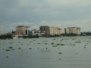 Read more about the article കൊച്ചിയിൽ പുകമഞ്ഞ് കനത്ത്; AQI 173– ആരോഗ്യത്തിന് ഭീഷണി