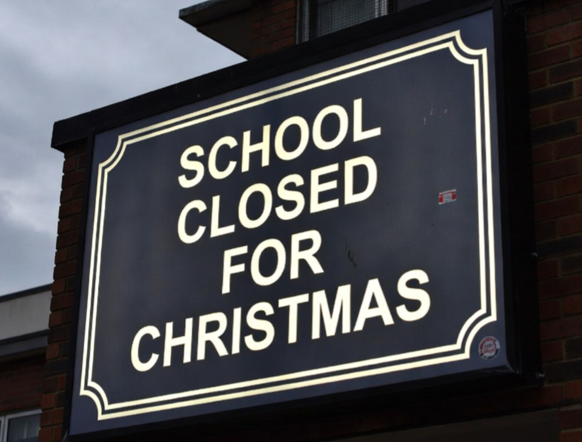 You are currently viewing ക്രിസ്മസ് അവധി പുനഃക്രമീകരിച്ചു: സ്കൂളുകൾ ഡിസംബർ 24 മുതൽ ജനുവരി 5 വരെ അടയ്ക്കും