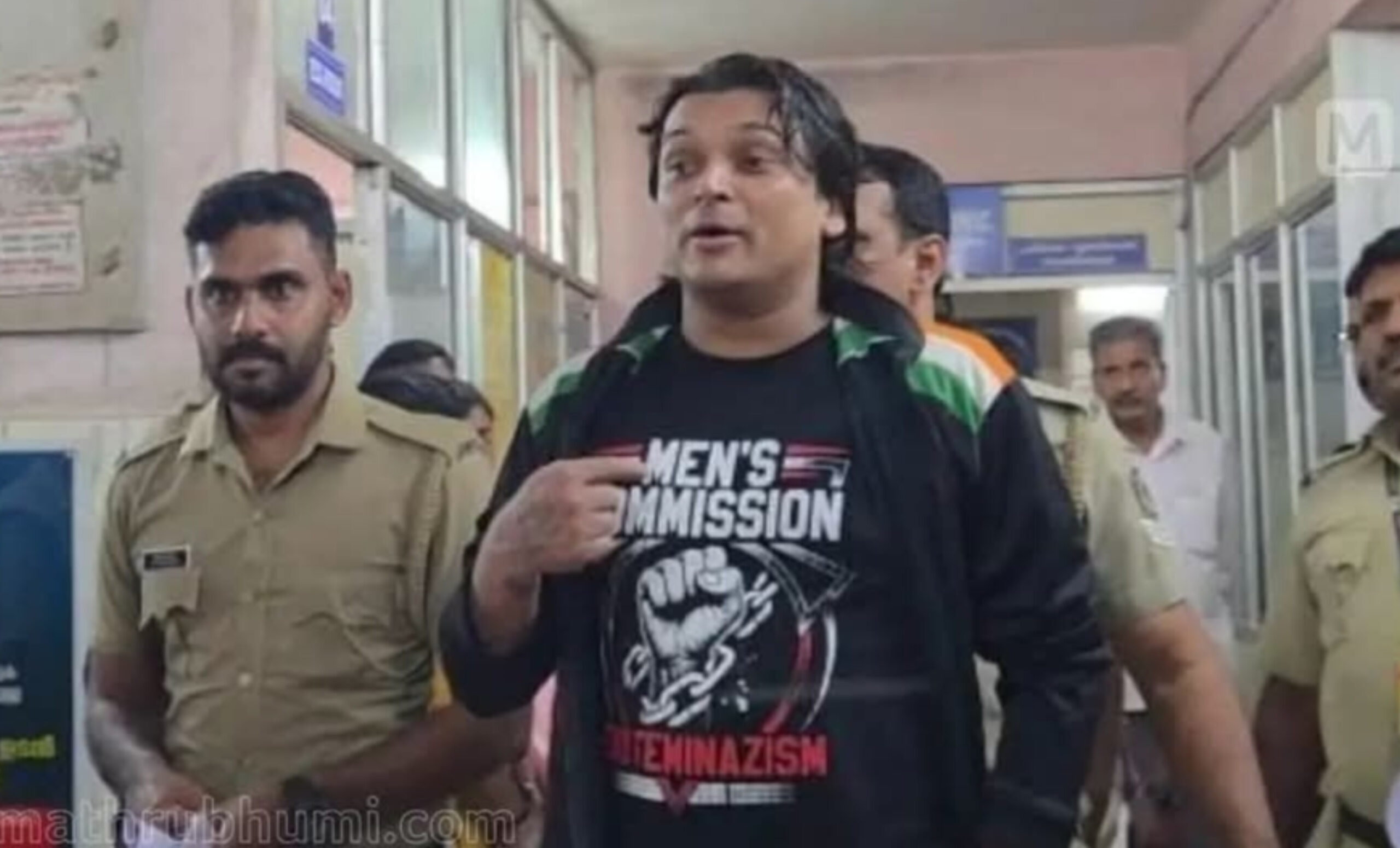 You are currently viewing രാഹുൽ ഈശ്വറിന് ഉപാധികളോടെ ജാമ്യം