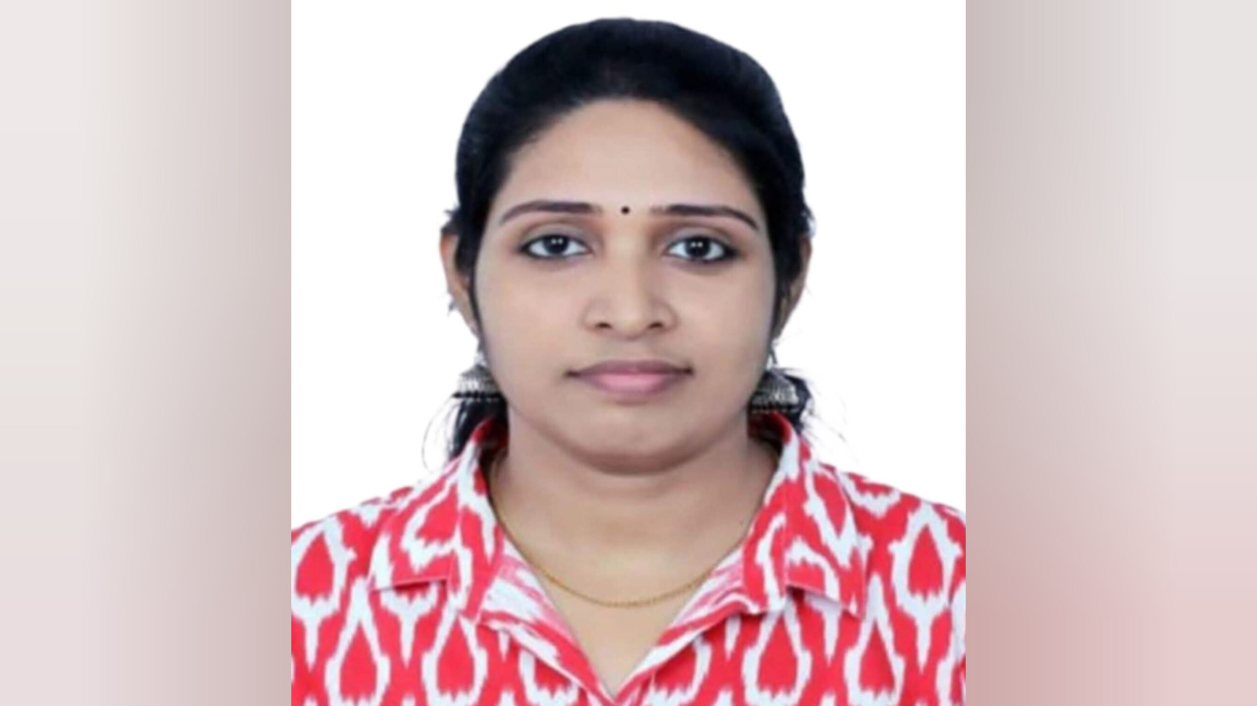 Read more about the article ദേശീയ പാതയിൽ ടാങ്കർ ലോറി ഇടിച്ച് യുവതി മരിച്ചു