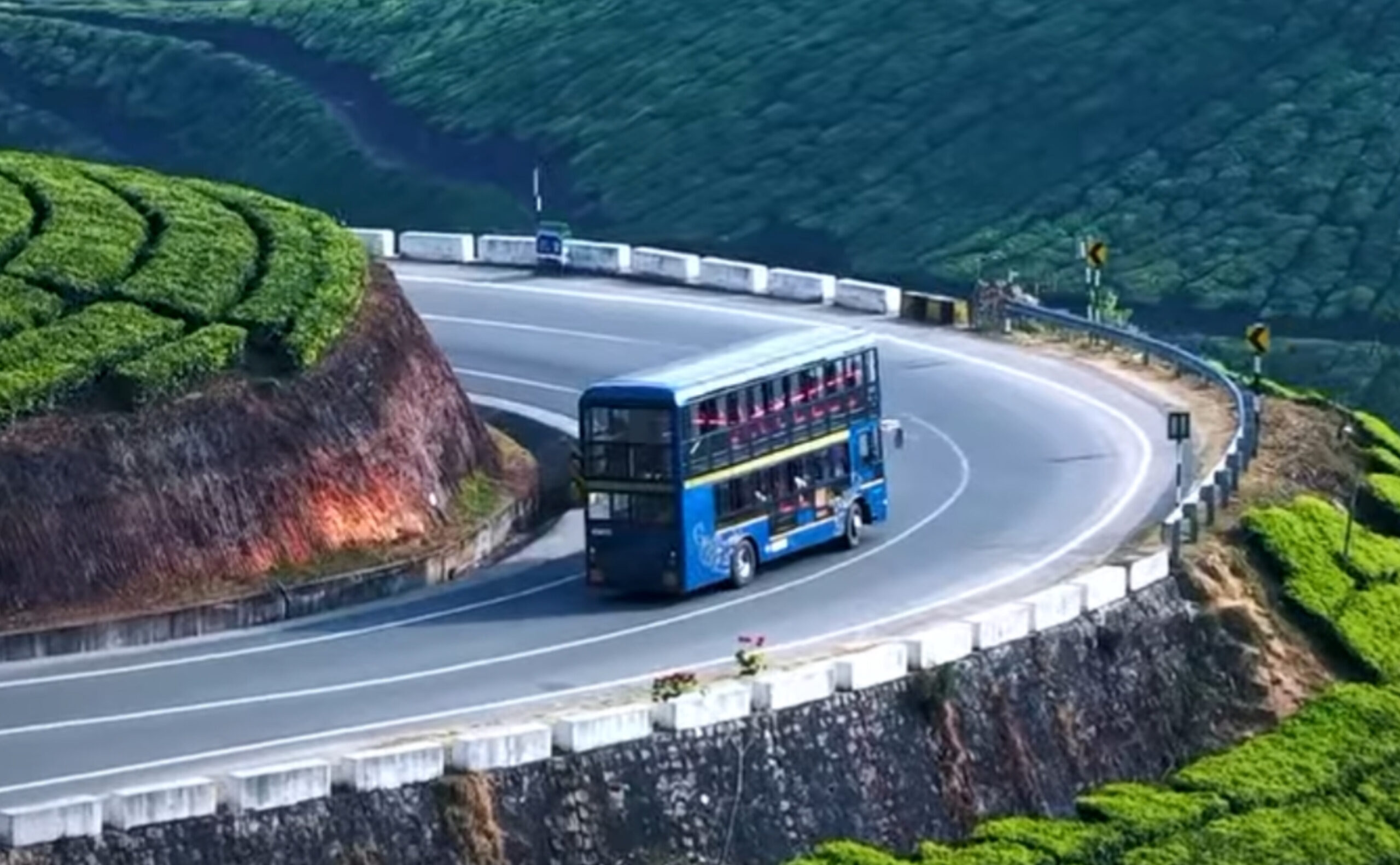 Read more about the article മൂന്നാറിൽ സഞ്ചാരികൾക്ക് കെഎസ്ആർടിസിയുടെ പുതുവത്സര സമ്മാനം – ‘റോയൽ വ്യൂ 2.0’ നാളെ ഫ്ലാഗ് ഓഫ്