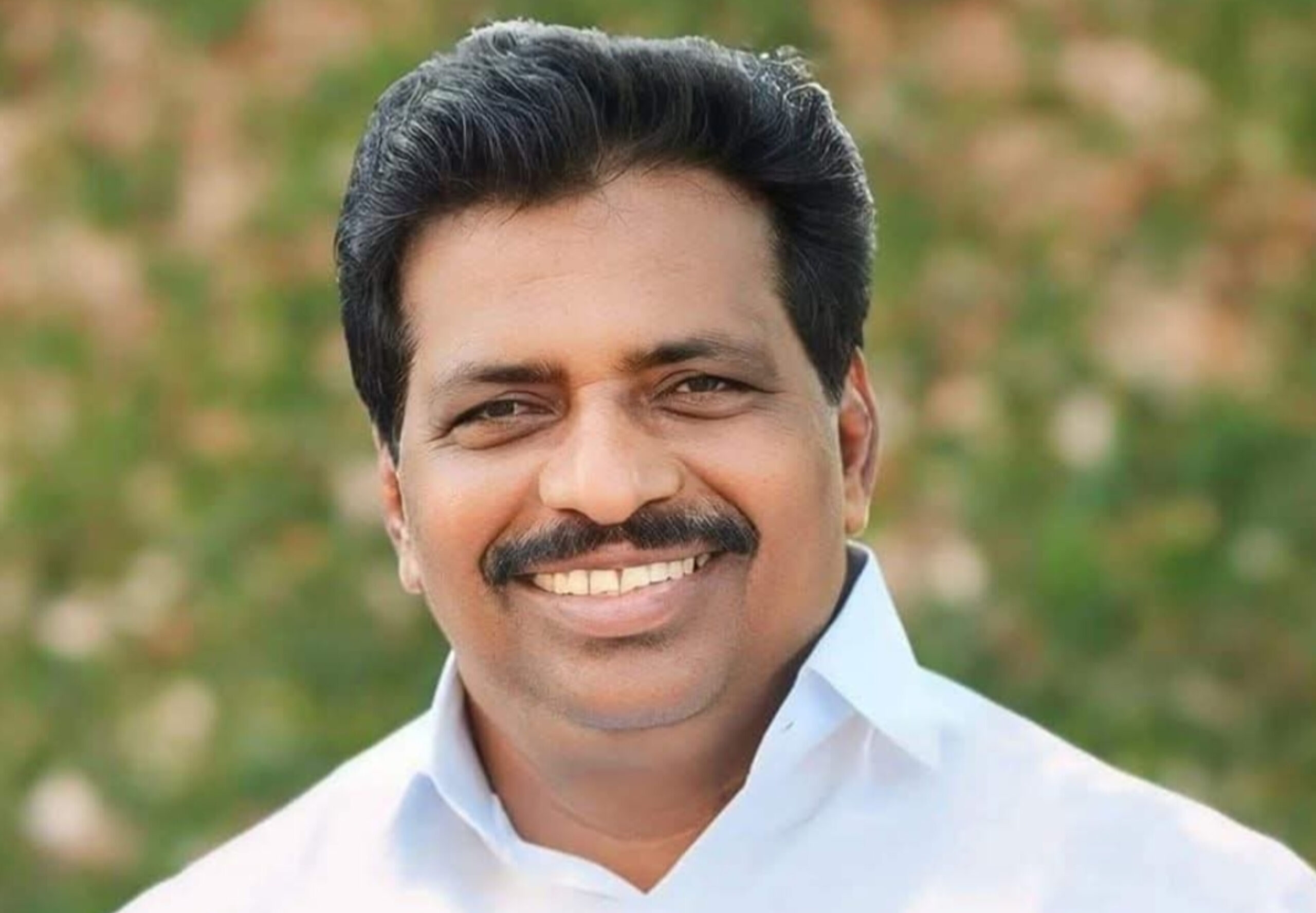 You are currently viewing മഹാരാഷ്ട്രയിൽ മലയാളി വൈദികനും ഭാര്യയും അറസ്റ്റിലായ സംഭവം അപലപനീയം – കൊടിക്കുന്നിൽ സുരേഷ് എംപി