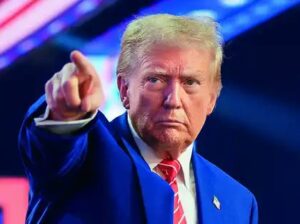 Read more about the article അഞ്ച് സംസ്ഥാനങ്ങളിലെ അഴിമതി അന്വേഷണങ്ങളുടെ പേരിൽ ട്രംപ് ഭരണകൂടം കോടിക്കണക്കിന് ക്ഷേമ ഫണ്ടുകൾ മരവിപ്പിച്ചു