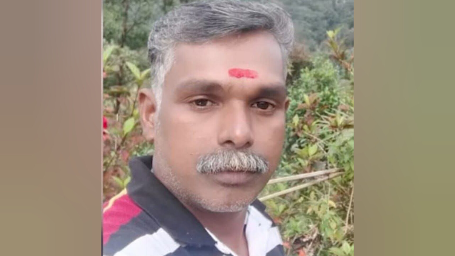 Read more about the article ഉപ്പുതറയിൽ വീട്ടമ്മയെ കൊലപ്പെടുത്തിയ ശേഷം ഒളിവിൽ പോയ ഭർത്താവിനെ തൂങ്ങി മരിച്ച നിലയിൽ കണ്ടെത്തി.