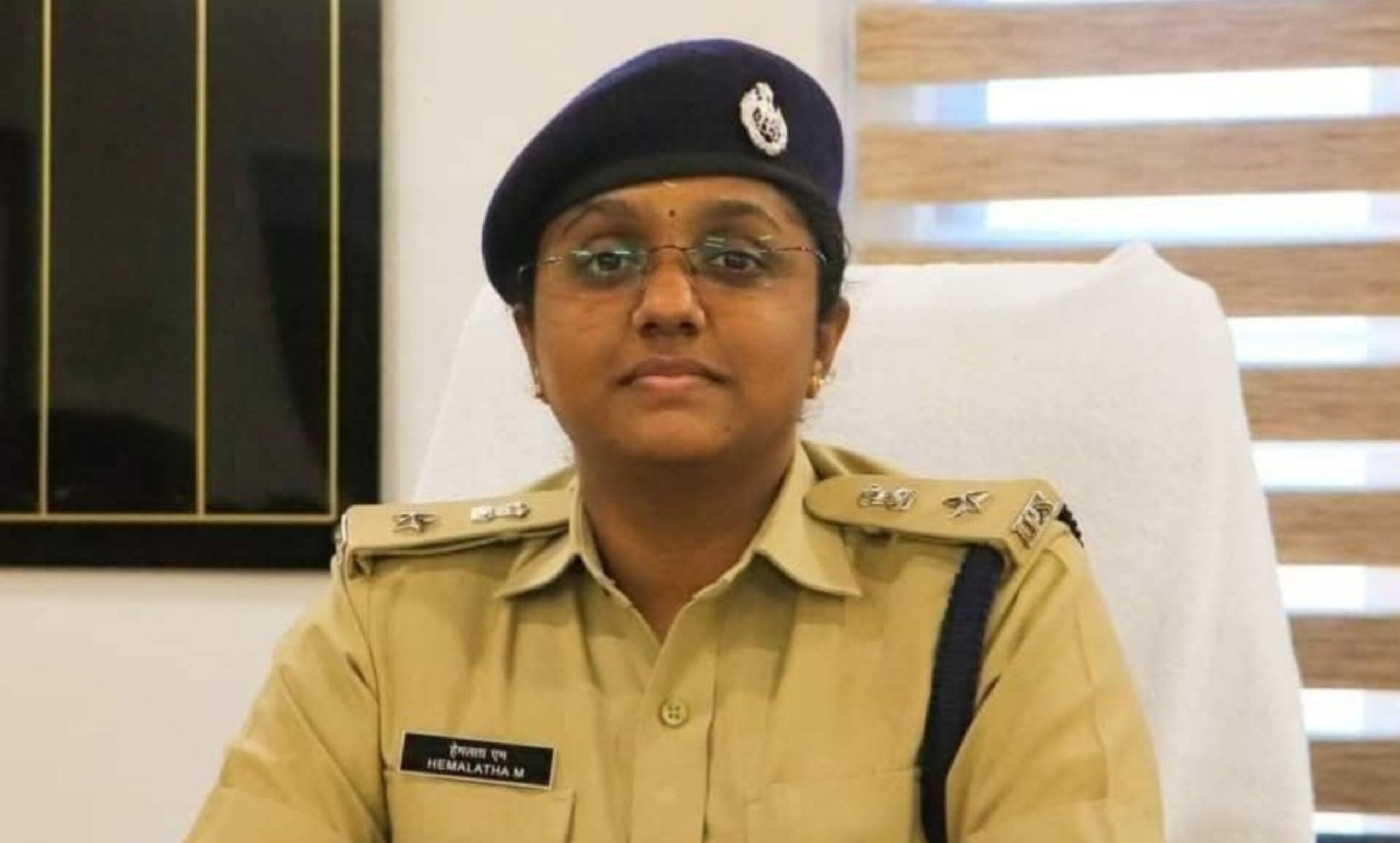 You are currently viewing കൊല്ലം സിറ്റി പോലീസ് കമ്മീഷണറായി ഹേമലത ഐപിഎസ് നിയമിതയായി