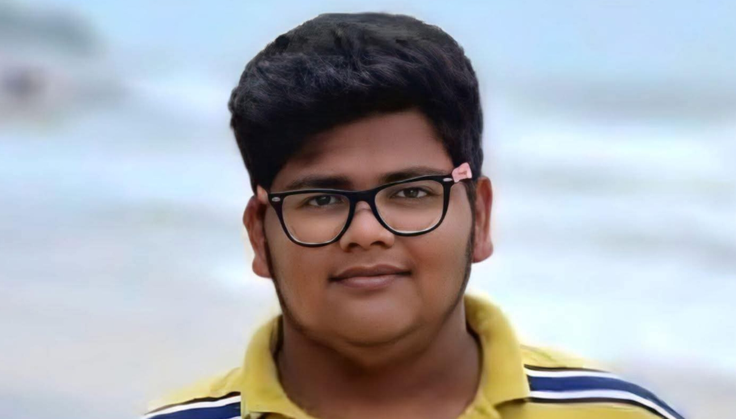 Read more about the article കാർ വീടിന്റെ മതിലിലേക്ക് ഇടിച്ചുകയറിയുണ്ടായ അപകടത്തിൽ എൻജിനീയറിങ് വിദ്യാർത്ഥി മരിച്ചു.