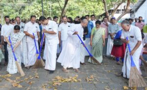 Read more about the article മലയാറ്റൂർ കുരിശുമുടി തീർത്ഥാടനം: ശുചീകരണ പ്രവർത്തനങ്ങൾ ആരംഭിച്ചു