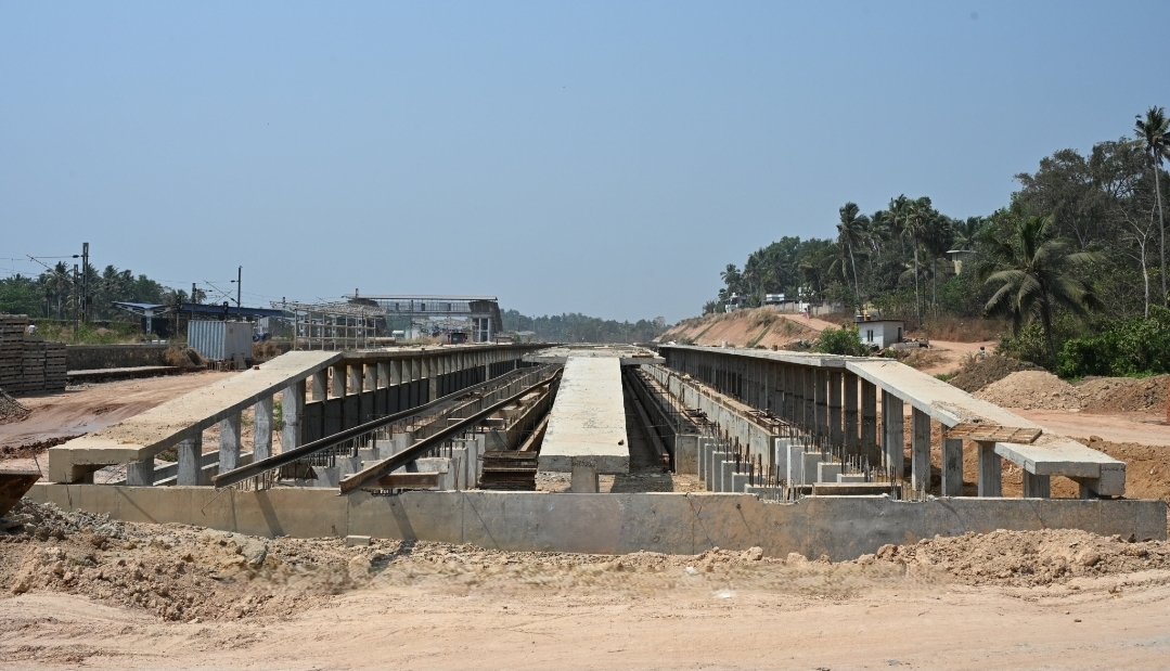 Read more about the article തിരുവനന്തപുരം സൗത്ത് സ്റ്റേഷനിൽ പുതിയ പിറ്റ് ലൈൻ നിർമാണം പുരോഗമിക്കുന്നു; ട്രെയിൻ പരിപാലന ശേഷി വർധിക്കും