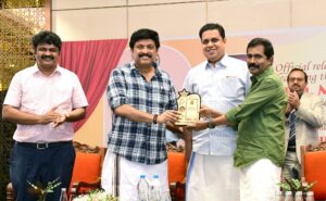 Read more about the article മോഹൻലാൽ–പ്രിയദർശൻ കൂട്ടുകെട്ടിൽ   കെഎസ്ആർടിസിയ്ക്ക് ചരിത്രപരസ്യചിത്രം; ആദ്യപ്രകാശനം സ്പീക്കർ എ.എൻ. ഷംസീർ നിർവഹിച്ചു