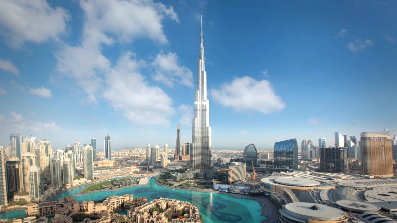 Read more about the article മിഡിൽ ഈസ്റ്റ് വ്യോമപാത അടച്ചതിനെ തുടർന്ന് കുടുങ്ങിയ യാത്രക്കാരുടെ ഓവർസ്റ്റേ പിഴ യുഎഇ ഒഴിവാക്കി