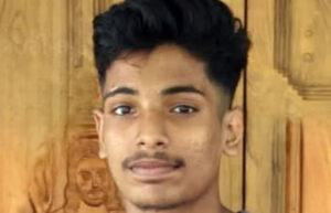Read more about the article ഉത്സവത്തിനിടെ ക്രൂരാക്രമണം: വിദ്യാർത്ഥി  നാല് ദിവസത്തെ പോരാട്ടത്തിനൊടുവിൽ മരിച്ചു
