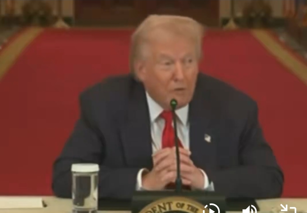 You are currently viewing ക്യൂബയിലെ കമ്മ്യൂണിസ്റ്റ് സർക്കാർ ഉടൻ തന്നെ തകരാൻ സാധ്യതയുണ്ടെന്ന് ഡൊണാൾഡ് ട്രംപ്