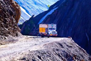 Read more about the article ശീതകാലത്തും തുറന്നുകിടന്ന് ചരിത്ര നേട്ടം: സോജില പാസ് വഴി ലഡാക്കിലേക്ക് തടസ്സമില്ലാത്ത ഗതാഗതം