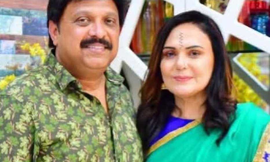 Read more about the article പ്രശ്നം ഒത്തുതീർപ്പിൽ: നിയമനടപടികൾ നടപടികൾ ഇല്ലെന്ന് ഇല്ലെന്ന് ഗണേഷ് കുമാറിന്റെ ഭാര്യ ബിന്ദു മേനോൻ