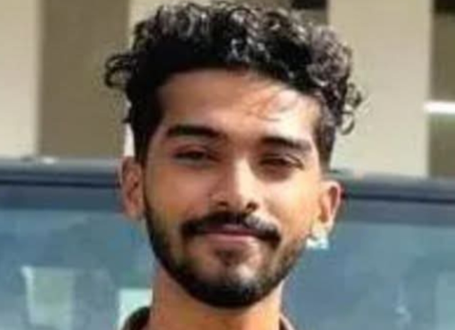 Read more about the article കൊച്ചി ഇടപ്പള്ളിയിൽ മെട്രോ തൂണിൽ ബൈക്ക് ഇടിച്ച് യുവാവിന് ദാരുണാന്ത്യം