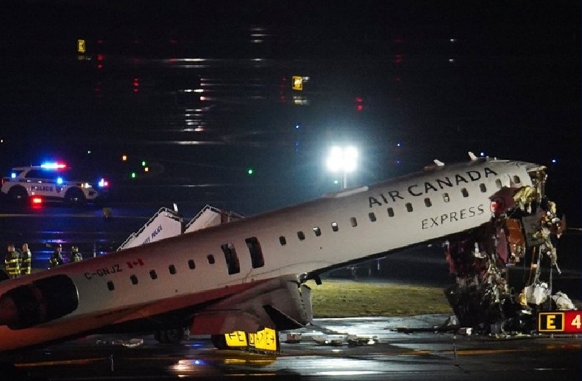 Read more about the article ലാഗ്വാർഡിയ  വിമാനത്താവളത്തിൽ യാത്രാഭിമാനവും രക്ഷാപ്രവർത്തന  വാഹനവും കൂട്ടിയിടിച്ച് രണ്ട് പൈലറ്റുമാർ മരിച്ചു