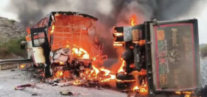 Read more about the article ആന്ധ്രാപ്രദേശിൽ ബസ്-ട്രക്ക് കൂട്ടിയിടി; 13 പേർ മരിച്ചു.