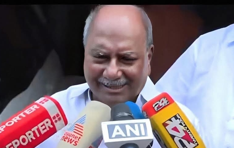 You are currently viewing ബിജെപി- മാർക്സിസ്റ്റ്  പാർട്ടികൾ തമ്മിൽ രാഷ്ട്രീയ അന്തർധാര ഉള്ളതായി എ കെ ആൻറണി