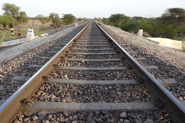 Read more about the article ഈസ്റ്റ് കോസ്റ്റ് റെയിൽവേ സോണിൽ നിന്നുള്ള ഏഴ് റെയിൽവേ സ്റ്റേഷനുകൾ സൗത്ത് കോസ്റ്റ് റെയിൽവേ സോണിലേക്ക് മാറ്റി