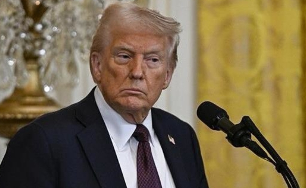 Read more about the article ഹോർമുസ് കടലിടുക്കിലൂടെ എണ്ണ വിൽപ്പന നിയന്ത്രിക്കാൻ ഇറാനെ അനുവദിക്കില്ലെന്ന് ഡൊണാൾഡ് ട്രംപ്