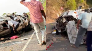 Read more about the article വാൽപ്പാറ അപകടം: മലപ്പുറം അധ്യാപക സംഘത്തിന് ദാരുണാന്ത്യം, 8 പേർ മരിച്ചു