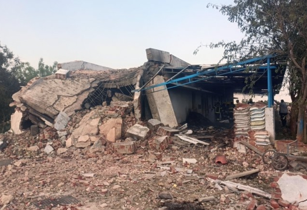 Read more about the article വിരുതുനഗർ സ്ഫോടനം: മരണസംഖ്യ 25 ആയി; അന്വേഷണം പ്രഖ്യാപിച്ചു, പ്രതിഷേധം ശക്തം