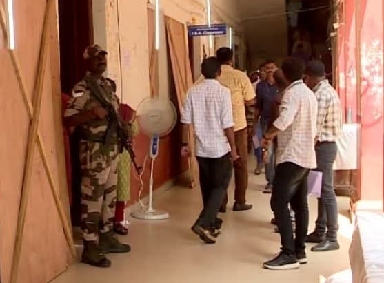 You are currently viewing നെന്മാറ സ്ട്രോങ്ങ് റൂം തുറക്കില്ല; വ്യാജവാർത്തയെന്ന് കളക്ടർ