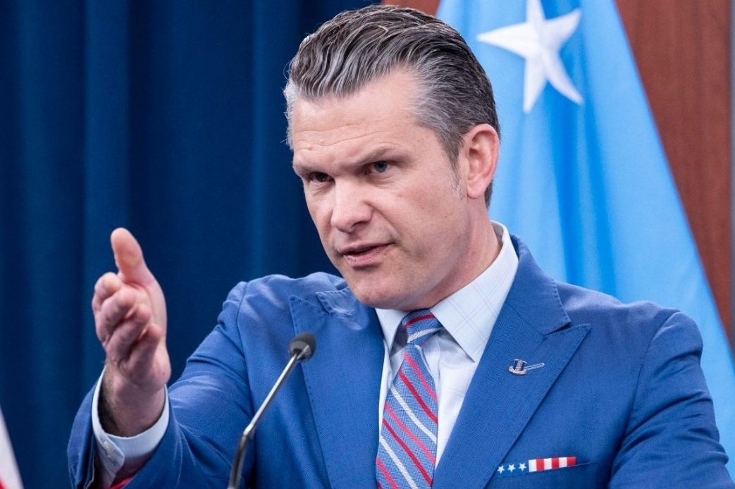 Read more about the article ഇറാനെതിരെ അമേരിക്കൻ നാവിക ഉപരോധം വിപുലമാക്കും