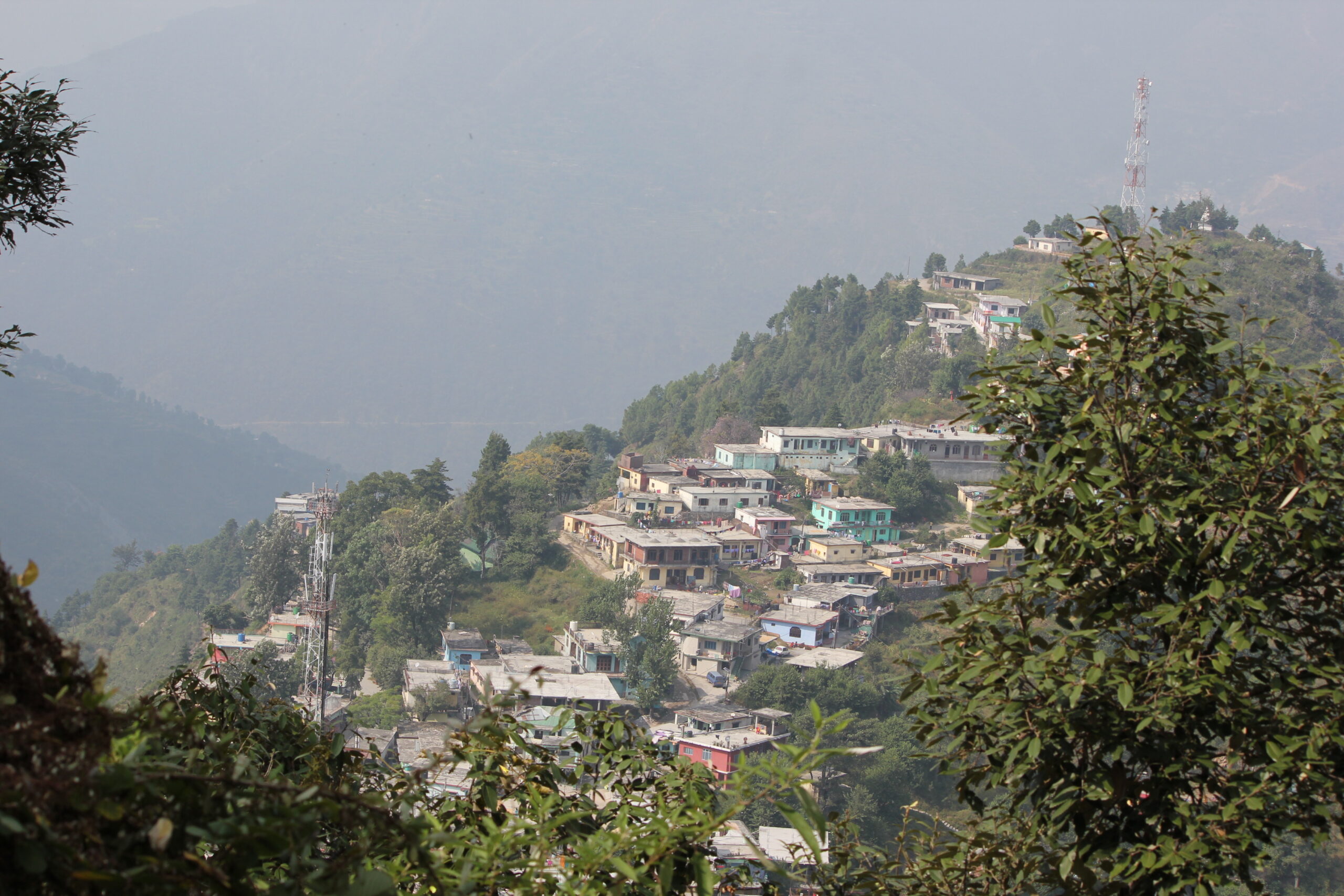 Read more about the article ചൂട് കൂടിയതോടെ മുസ്സൂരിയിലേക്ക് വിനോദസഞ്ചാരികളുടെ ഒഴുക്ക്