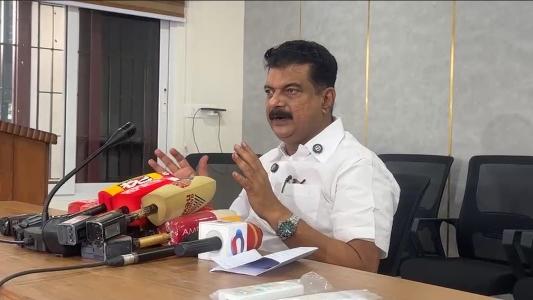 Read more about the article ബേപ്പൂരിൽ തോറ്റാൽ തലമുണ്ഡനം: വെല്ലുവിളിയുമായി  പി വി അൻവർ