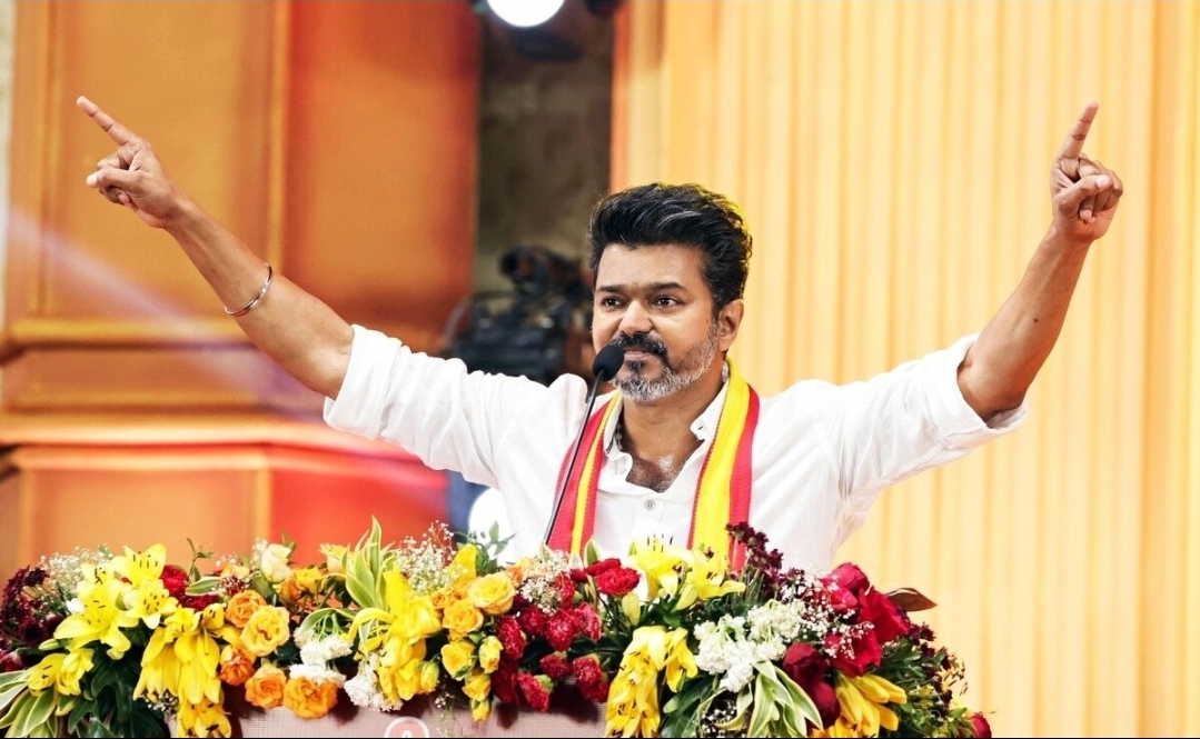 You are currently viewing പിന്തുണ ഉറപ്പിച്ച് ടിവികെ; തമിഴ്നാട്ടിൽ നാളെ പുതിയ സർക്കാർ