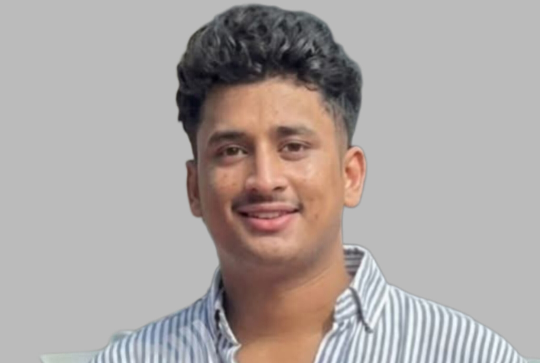 Read more about the article ടർഫിൽ ഫുട്ബോൾ കളിക്കുന്നതിനിടെ 22 വയസുകാരൻ കുഴഞ്ഞുവീണ് മരിച്ചു