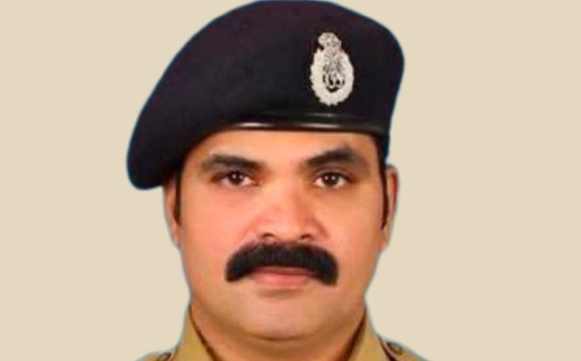 You are currently viewing നവകേരള സദസ് മർദ്ദനക്കേസ്: പിണറായി വിജയന്റെ ഗൺമാൻമാർക്കെതിരായ കേസ്  ഷൗക്കത്തലി പുനരന്വേഷിക്കും