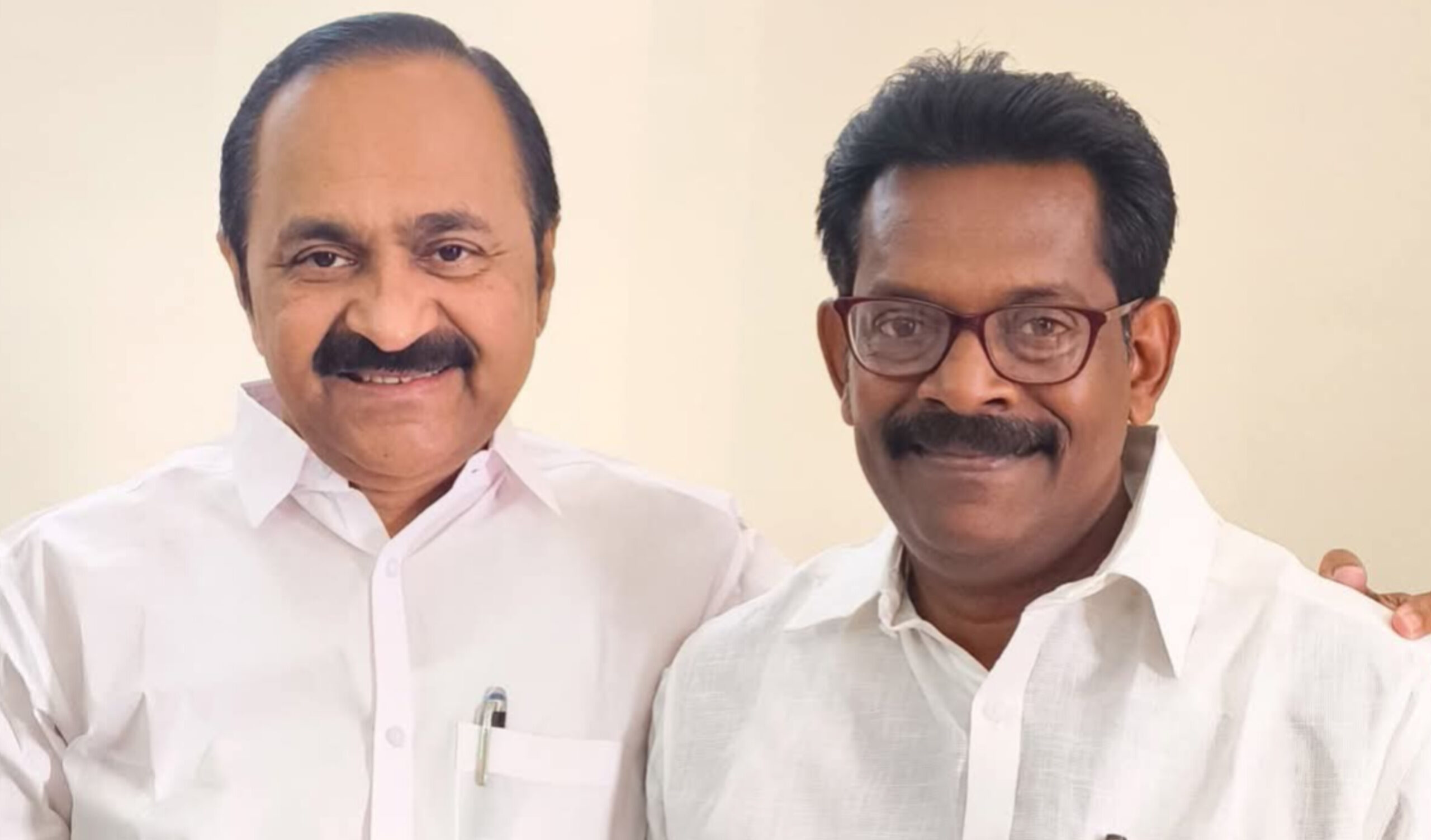 Read more about the article കുന്നത്തൂർ മണ്ഡല വികസനത്തിനായി മുഖ്യമന്ത്രിക്ക് നിവേദനം സമർപ്പിച്ച് ഉല്ലാസ് കോവൂർ എംഎൽഎ