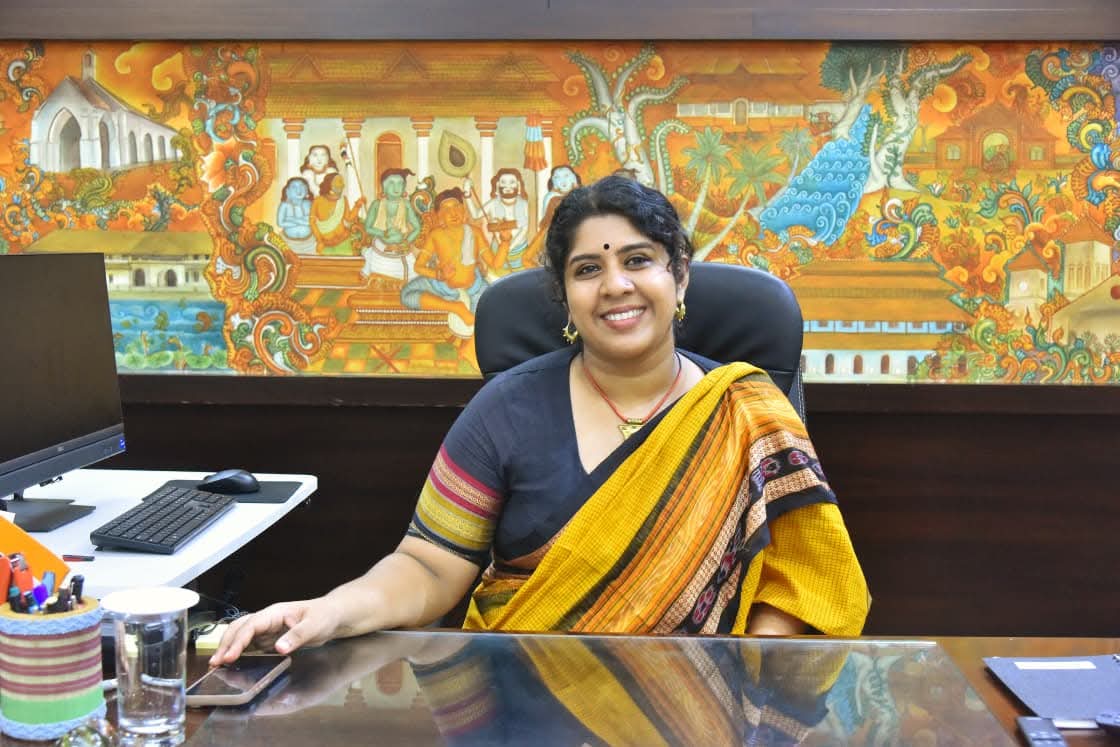 Read more about the article കോഴിക്കോട് ജില്ല കളക്ടറായി എം എസ് മാധവിക്കുട്ടി  ചുമതല ഏറ്റു