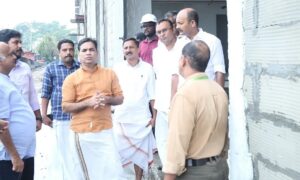 Read more about the article കൊച്ചി ഫിഷറീസ് ഹാർബറിന്റെ ആദ്യഘട്ട നിർമ്മാണം ഈ മാസം പൂർത്തിയാകും: ഹൈബി ഈഡൻ