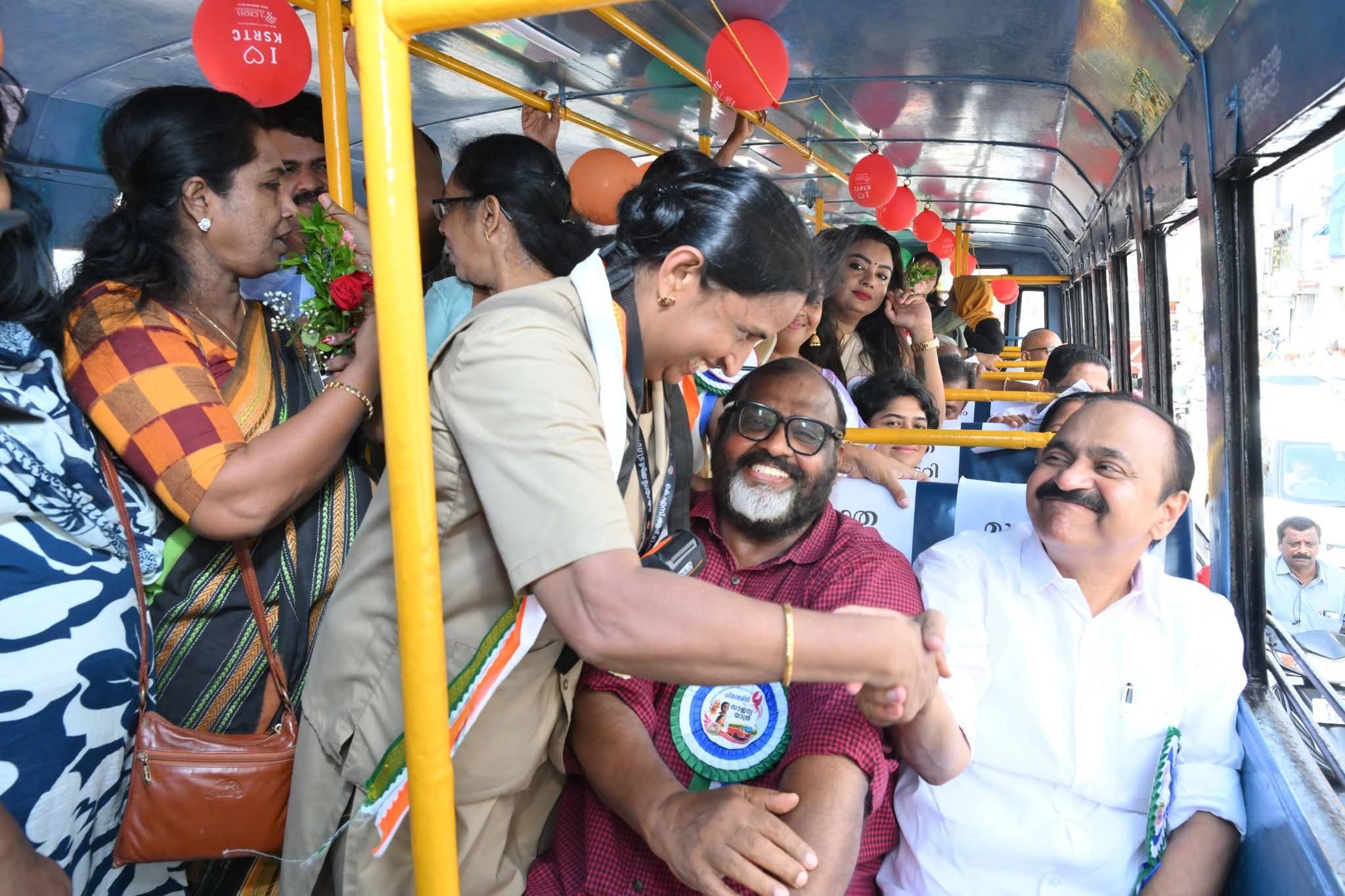 Read more about the article കെഎസ്ആർടിസിയുടെ ‘പ്രിയദർശിനി’ സൗജന്യ യാത്രാ പദ്ധതിക്ക് തുടക്കമായി